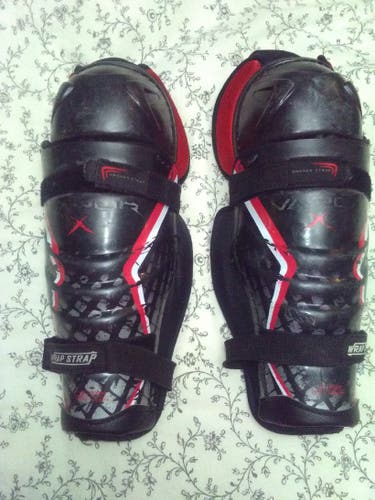 Junior Bauer Vapor X40 12" Shin Pads (Used)