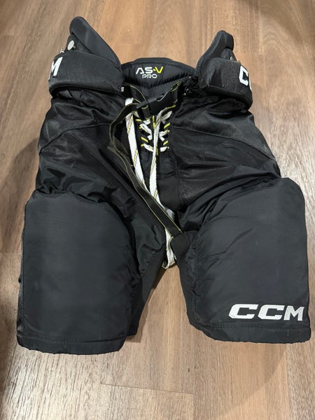 Senior XL CCM Tacks AS-V Pro Hockey Pants (Used)