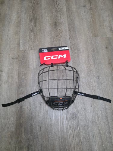 Large CCM FM780 Full Cage (Used)