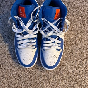 Men's Size M 10.0 (W 11.0) Jordan Shoes (Used)