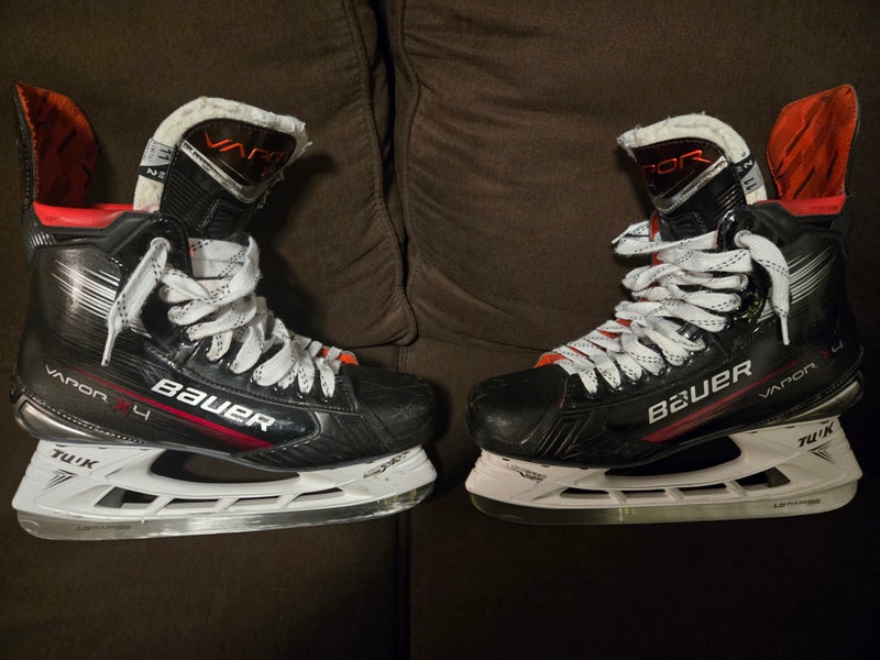 2023 Bauer Vapor X Hockey Skates Regular Width 11 (Used)