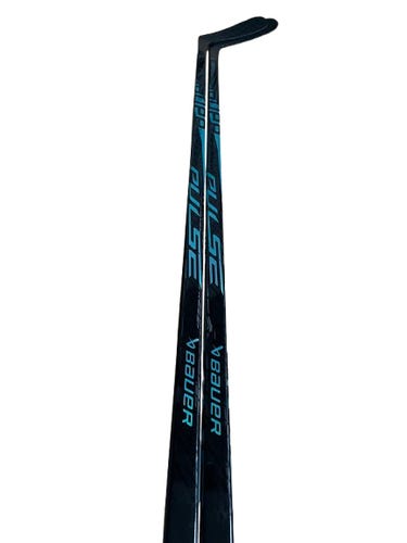 (NEW 2 PACK) Intermediate Bauer Pulse P28 55 Flex Right Hand Hockey Sticks