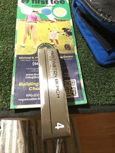 Cleveland Huntington Beach Collection 4 Putter 33 Inches (RH) *VGC*
