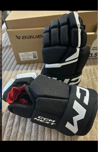 CCM Next Gloves 9" (Used)