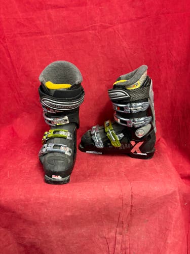 Ski Boots: Mondo 23 & 23.5 Unisex Salomon Ski Boots (Used)