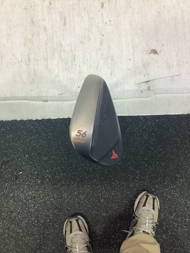Used Taylormade 56 DEG MILLED GRINED 2 Golf Wedge Mens RH 56 Degree 11347-S000260594