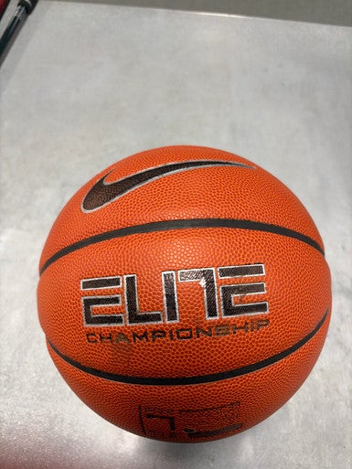 Used Nike Basketball Adult Outdoor 11307-S000261227