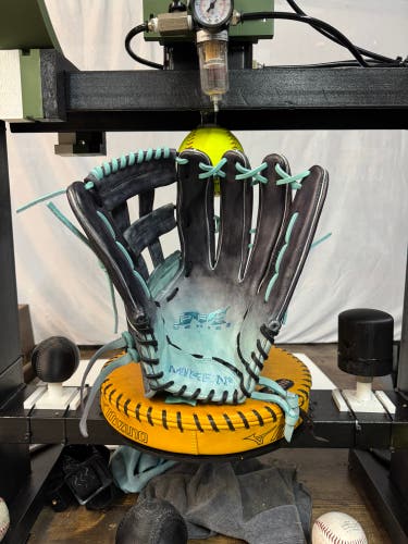 15” Miken Pro Series RH Softball Glove (New)