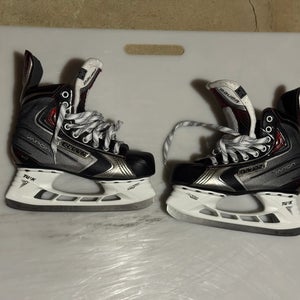Bauer Vapor X60 Hockey Skates Regular Width Size 5 (Used)