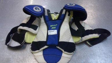 Used Graf 500 Junior Shoulder Pads LG 11339-S000197173