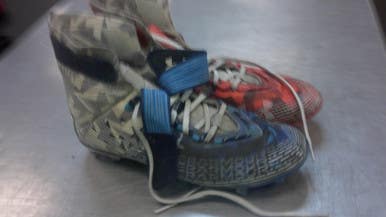 Used Under Armour Adult FB Cleats White Senior 12 11339-S000196687