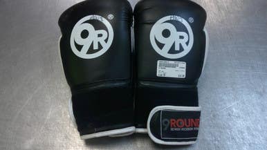 Used 9 ROUND Boxing Gloves Black Senior 11339-S000196915