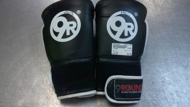 Used 9 ROUND Boxing Gloves Black Senior 11339-S000196915
