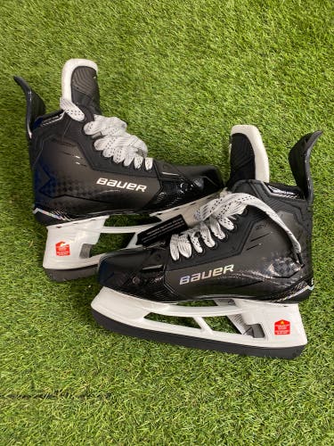 Senior Bauer Supreme Shadow Hockey Skates 9 (New)