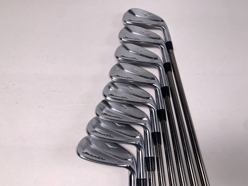 Mizuno Pro 225 Iron Set 4-PW+GW UST Mamiya Recoil 95 F4 Stiff Graphite Mens RH