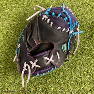 Wilson A2000 RH Catcher's Baseball Glove 32.5" (Used)