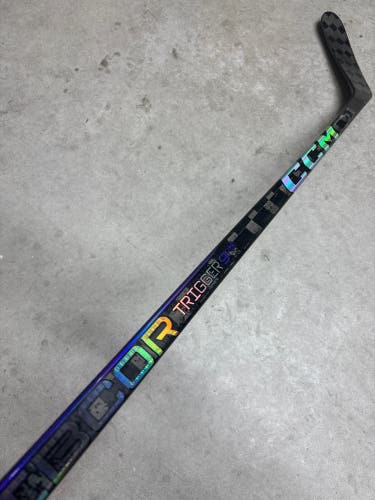 80 Flex P28M Senior CCM RibCor Trigger 9 Pro Left Hand Hockey Stick Pro Stock NCAA