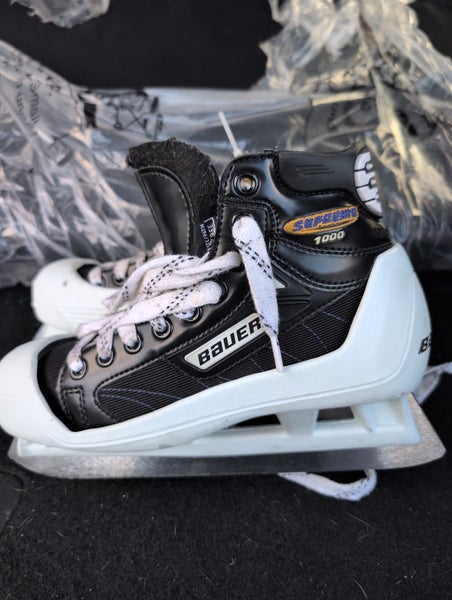 Bauer Supreme 1000 Hockey Skates Extra Wide Width Size 2 (Used)