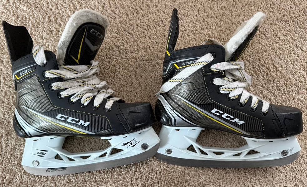 CCM Tacks 9060 Hockey Skates -Junior Size 2.5