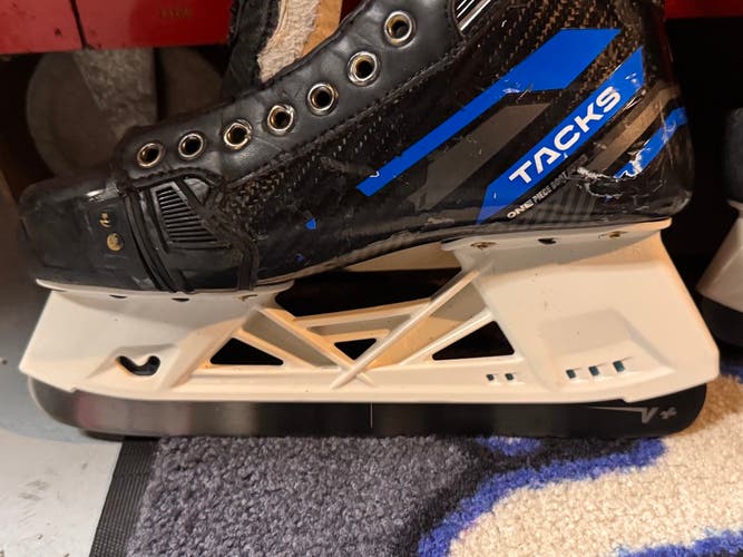 CCM AS-V Hockey Skates Regular Width Pro Stock 7.5 With MarsBlade i2 + 2 runners (Used)