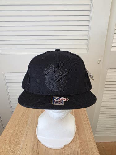 NWT Cincinnati Reds American Needle Blackout Fitted Hat 7 1/2 MLB