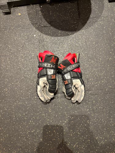 University of Maryland Maverik Max Lacrosse Gloves (Used)