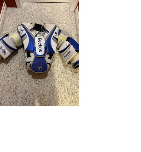 Large Reebok P5 Goalie Chest Protector (Used)