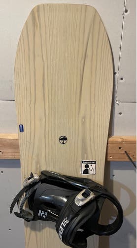 Used 2024 Arbor Terra Pin Snowboard w/ 5th Element bindings; Size: 156 cm