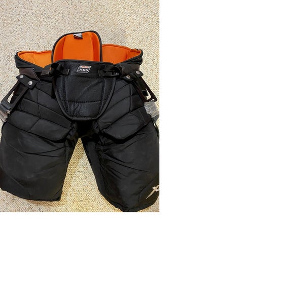 Senior Large D&R Hockey Goalie Pants (Used)