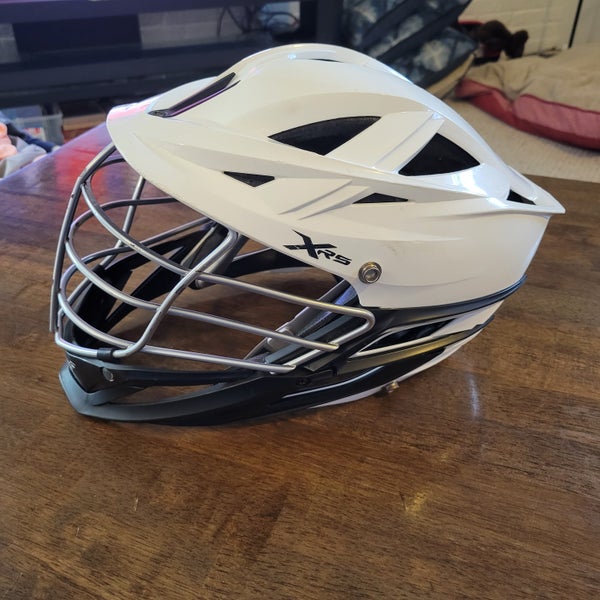 White Cascade XRS Lacrosse Helmet (Used)