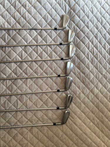 Men's 2025 Titleist T350 Forged Right Handed Iron Set Stiff Flex 7 Pieces Steel Shaft (Used)