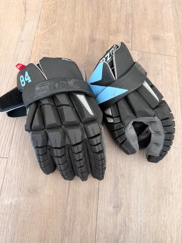 Custom STX Surgeon RZR2 Gloves 13" (Used)