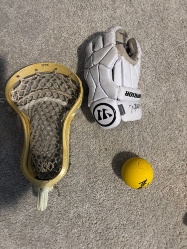 PLL/NLL/COLLEGE SIGNED GEAR