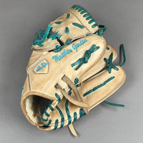 Forty Four 44-SC Speed Custom Line 11.5" Right Hand Thrower Baseball Glove