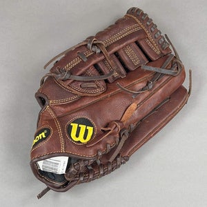 Wilson A800 12.5" Right Hand Thrower Baseball Glove