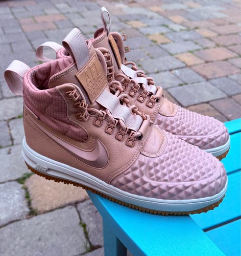 Pink Women's Size M 9.5 (W 10.5) Adult Nike Air Force 1 Shoes (Used)