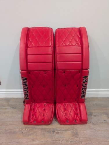 35" 2017 Vaughn Pro V Elite Regular Goalie Full Set (Used)