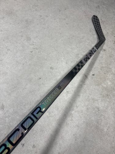 80 Flex P29 Senior CCM RibCor Trigger 8 Pro Left Hand Hockey Stick Pro Stock NHL (New)