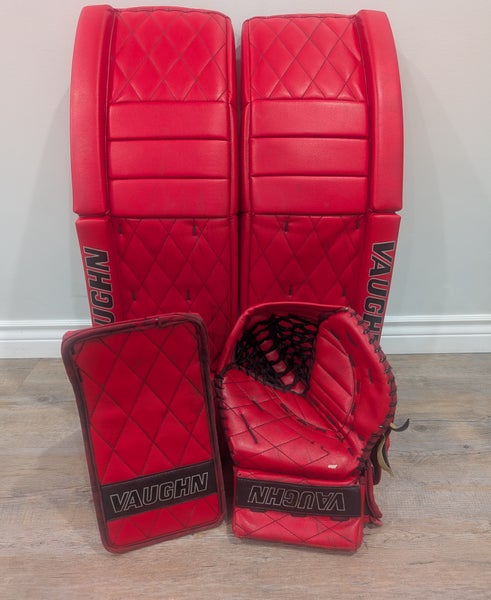 35" 2017 Vaughn Pro V Elite Regular Goalie Full Set (Used)