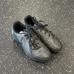 Used Nike Soccer Cleats Black Youth 13.5 11849-S000032774
