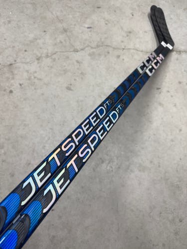 80 Flex P28M Senior CCM JetSpeed FT5 Pro Left Hand Hockey Stick Pro Stock NHL (New)