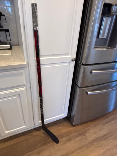 Youth CCM JetSpeed FT7 Pro Left Hand Hockey Stick P28 30 Flex (Used). Like new!