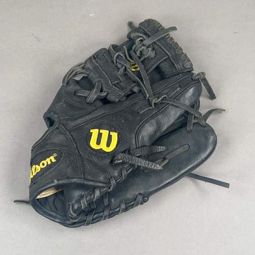 Wilson A700 11.75" Right Hand Thrower Baseball Glove