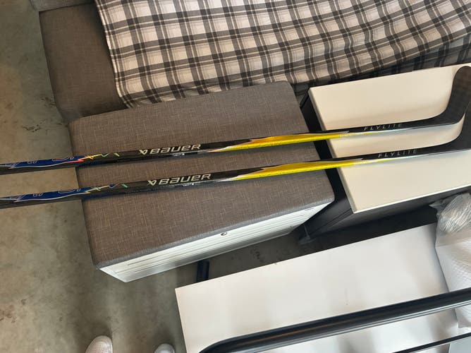 Senior Bauer Vapor FlyLite Left Hand Hockey Stick P28 77 Flex Pro Stock (New)