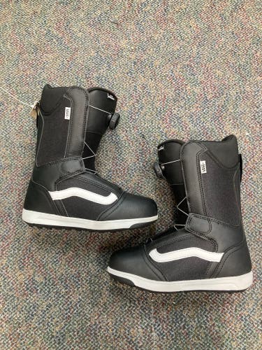 Vans Juvie Linerless Snowboard Boots | Size 4