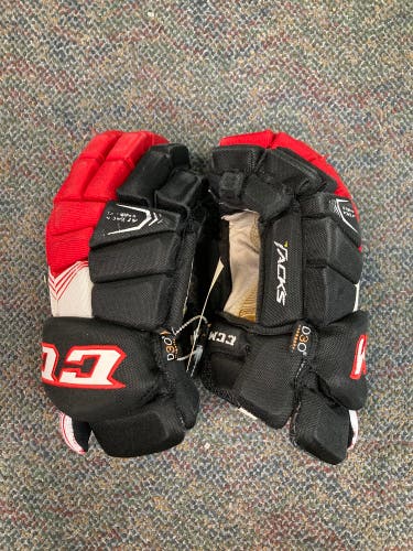 Black Senior CCM Super Tacks Gloves 13" (Used)