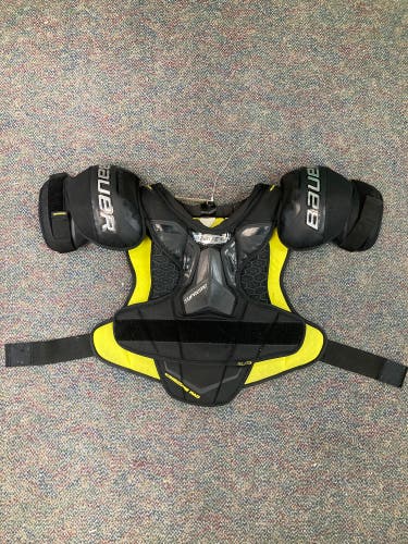XL Senior Bauer Supreme S29 Shoulder Pads (Used)