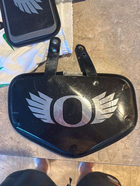 Oregon ducks game used/player used back plate.