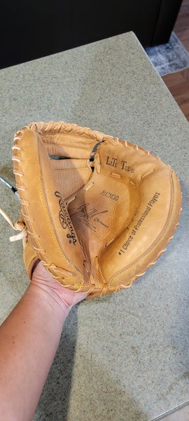 Rawlings RH Catcher's RCM30 Baseball Glove 32" (Used)