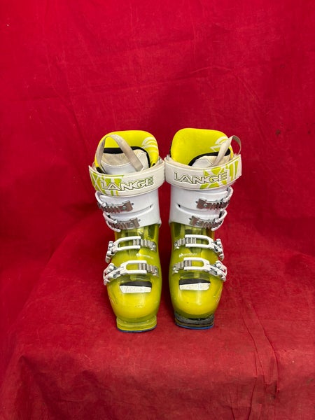 Ski Boots: Mondo 23 & 23.5 Women's Lange Ski Boots (Used)